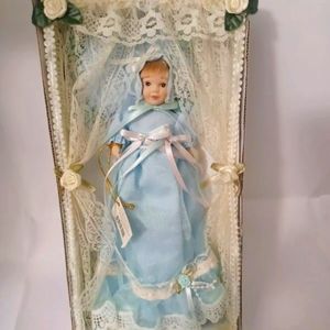 Vintage Show Stoppers Joyful Baby blue Porcelain Doll In Original Box w/Hangtag